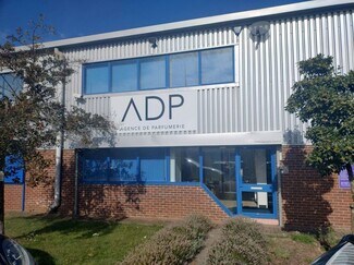 Plus de détails pour Bridge Rd, Welwyn Garden City - Plusieurs types d'espaces à louer