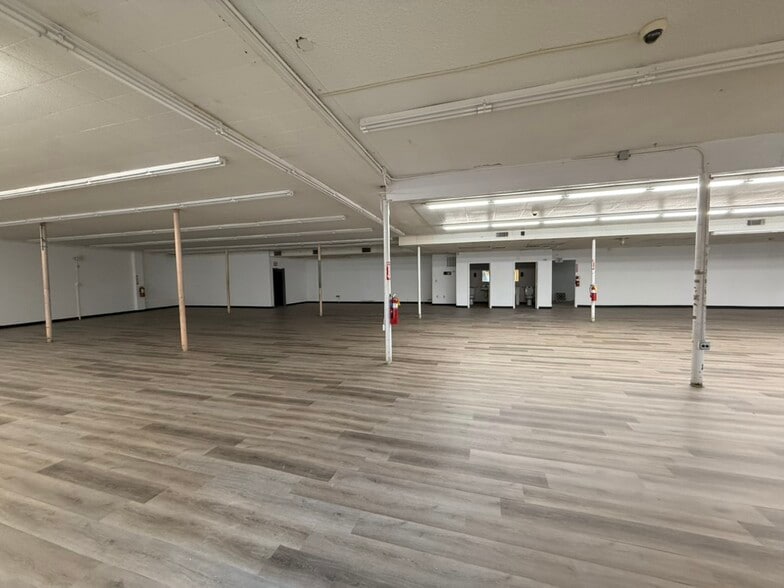 3984 Lawrenceville Hwy, Tucker, GA for lease - Building Photo - Image 3 of 9