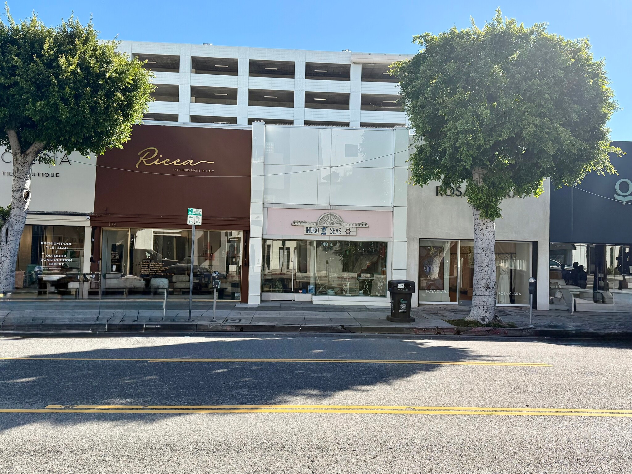 136-140 S Robertson Blvd, Los Angeles, CA for lease Primary Photo- Image 1 of 2