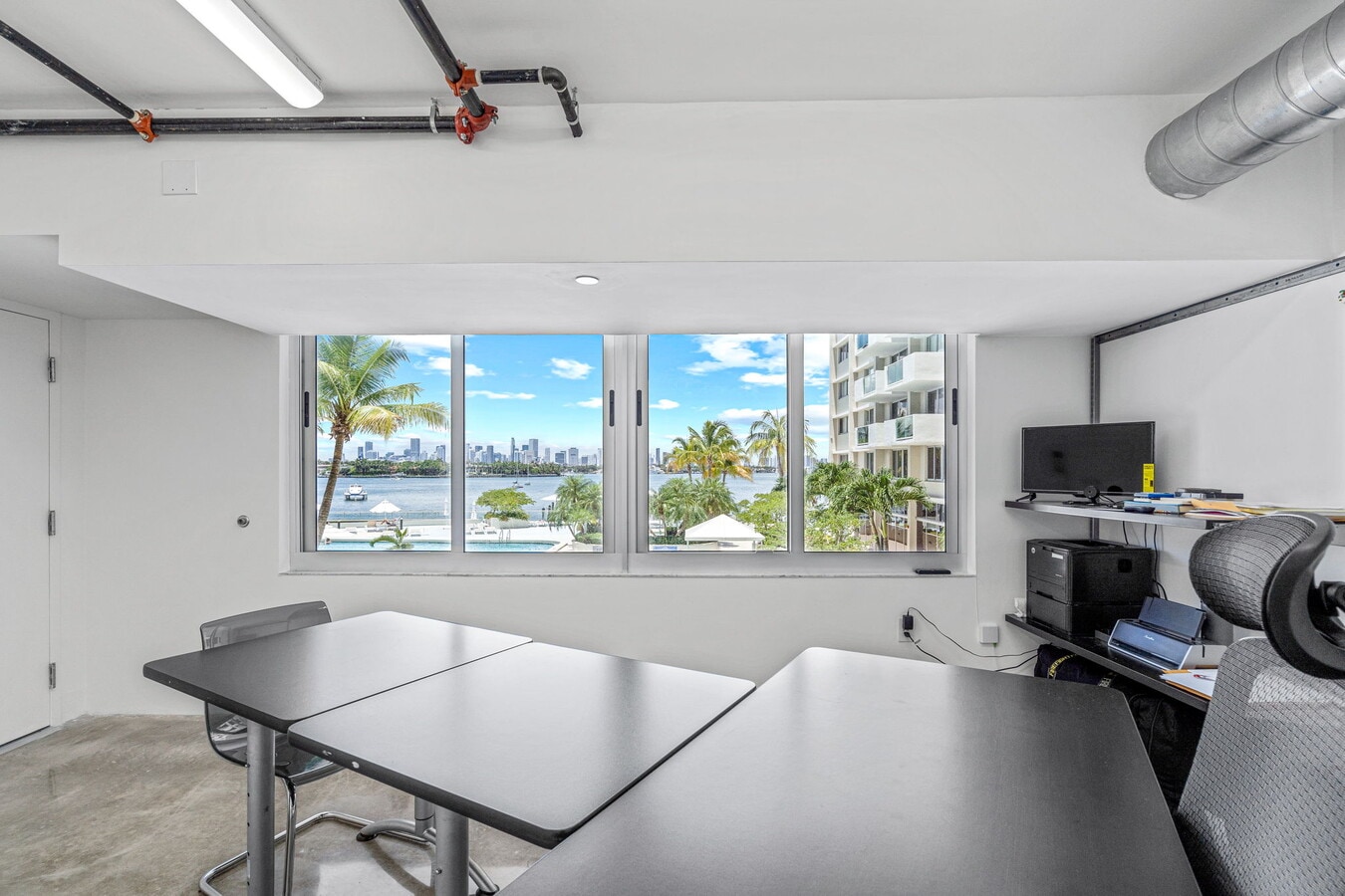 1200 West Ave, Miami Beach, FL 33139 - Unité CU-5 -  - Photo intérieure - Image 1 of 3