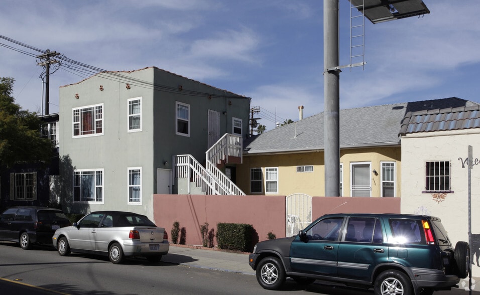 5th & Pennsylvania portfolio of 4 properties for sale on LoopNet.ca - Primary Photo - Image 1 of 4