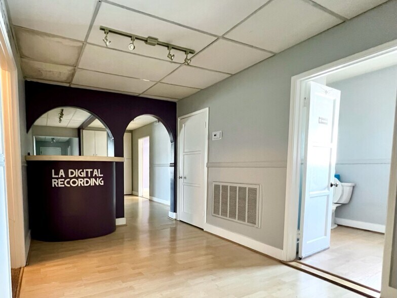 4419-4421 Lankershim Blvd, North Hollywood, CA à louer - Photo intérieure - Image 3 de 15