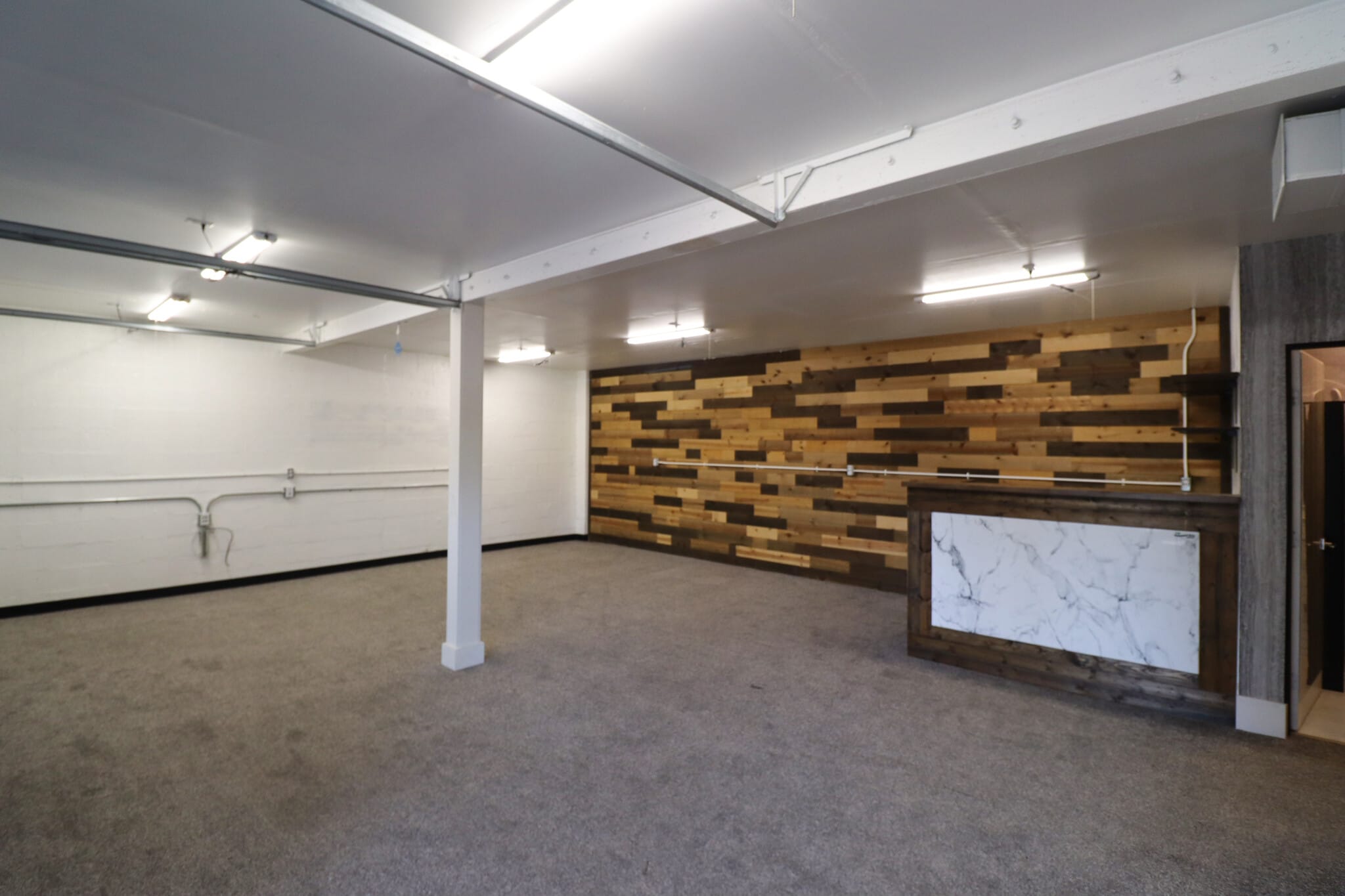 1241 Main St, Springfield, OR à vendre Photo intérieure- Image 1 de 7