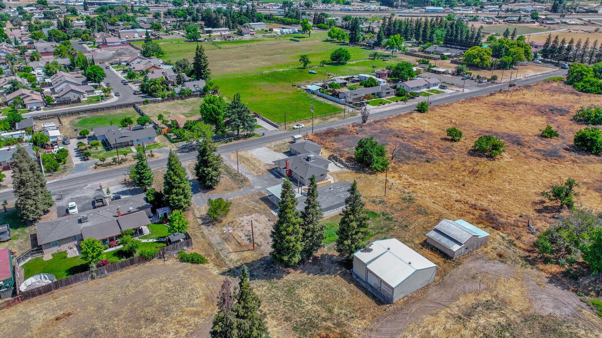 1412 E Glenwood Ave, Turlock, CA à vendre Aérien- Image 1 de 9