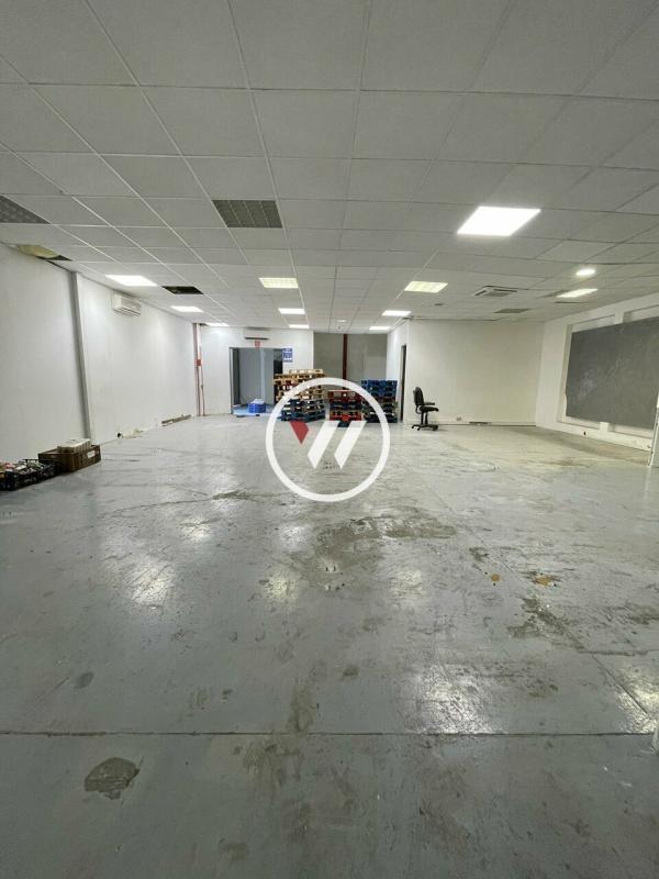 Flex in Marignane for lease Interior Photo- Image 1 of 9