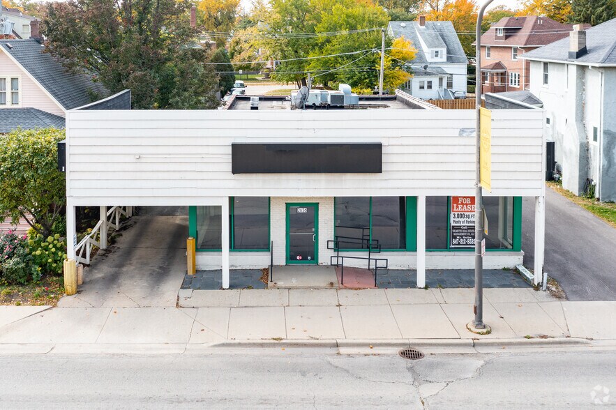 2636 Green Bay Rd, Evanston, IL à louer - Photo du bâtiment - Image 3 de 6