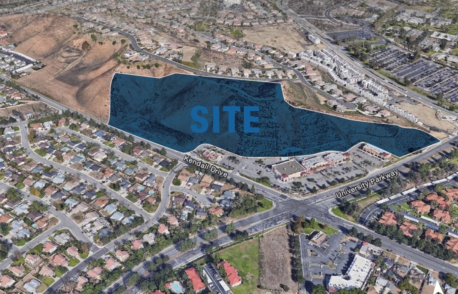 5258 University Pkwy, San Bernardino, CA à louer - Aérien - Image 2 de 3