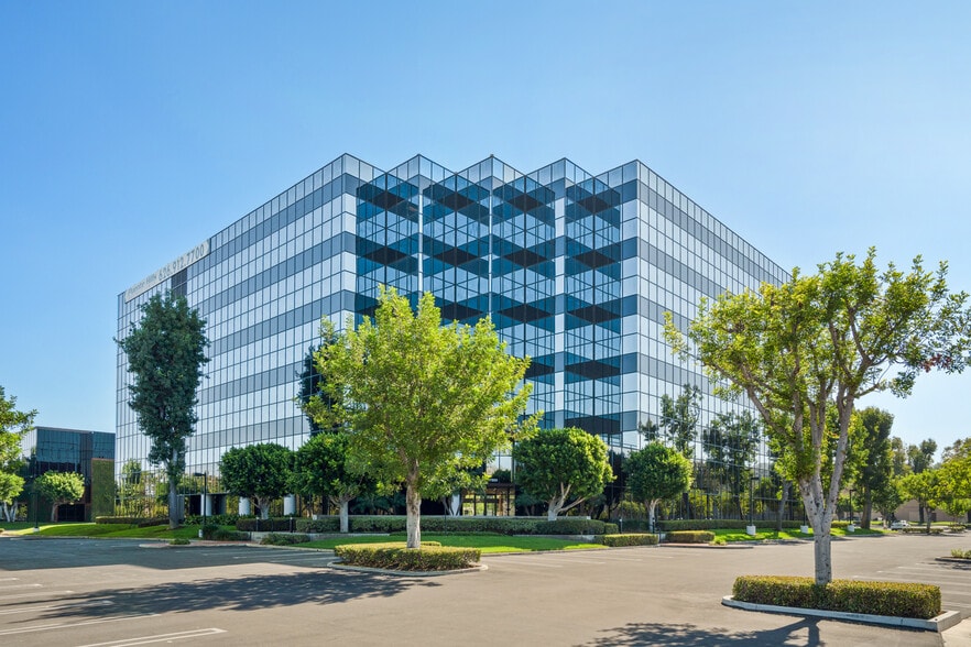 17800 Castleton St, City Of Industry, CA for lease - Building Photo - Image 2 of 9