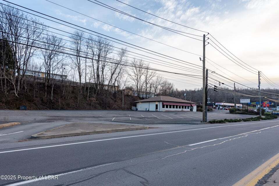 1,2,3 Sans Souci Pkwy, Hanover Township, PA à vendre Photo principale- Image 1 de 5