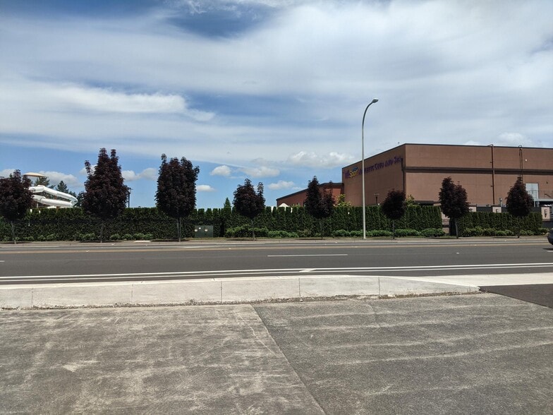 14480 SW Jenkins Rd, Beaverton, OR for sale - Building Photo - Image 3 of 16