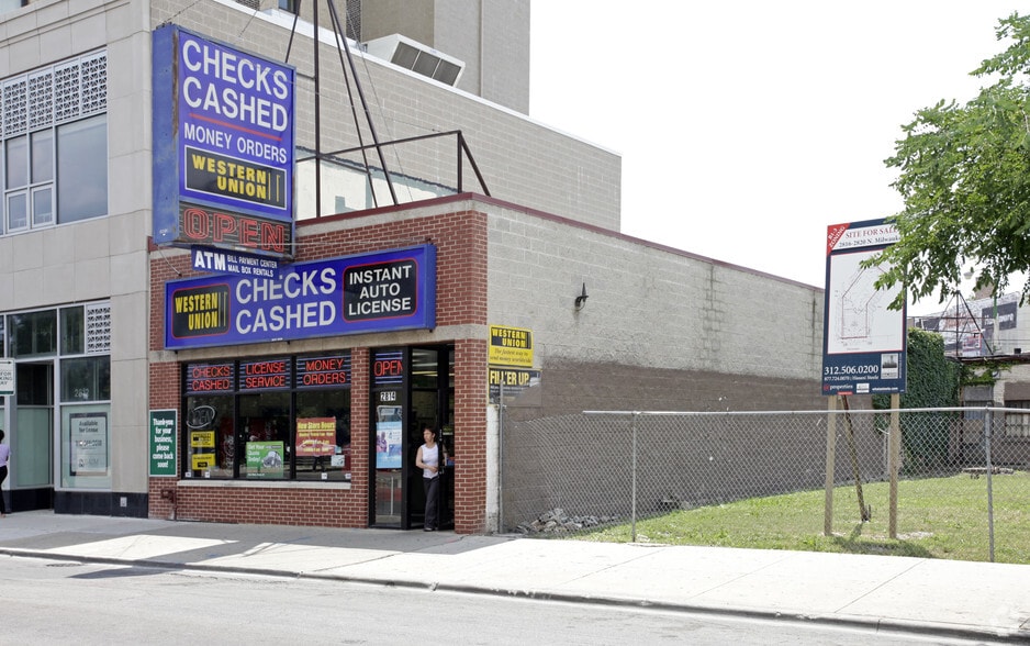2814 N Milwaukee Ave, Chicago, IL for lease - Building Photo - Image 1 of 2