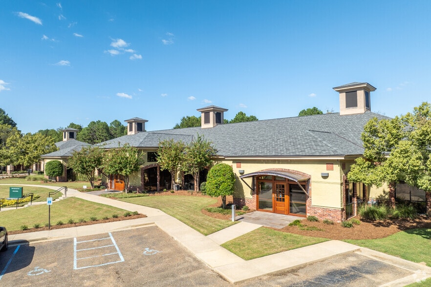 602 Crescent Pl, Ridgeland, MS à louer - Photo principale - Image 1 de 50