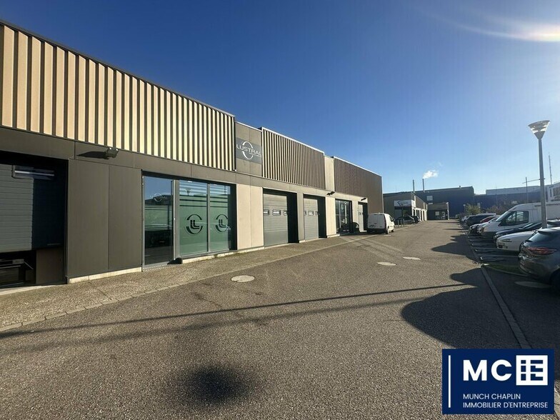 Flex in Strasbourg for lease - Building Photo - Image 1 of 3