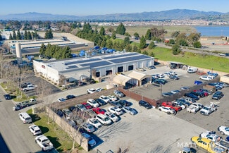 Plus de détails pour 1950 Walters Ct, Fairfield, CA - Commerce de détail à vendre