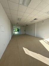 3038 Driwood Ct, Charlotte, NC for lease Interior Photo- Image 2 of 3