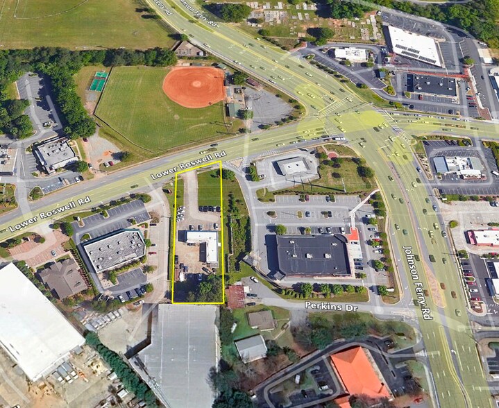 4750 Lower Roswell Rd, Marietta, GA à louer - Photo du bâtiment - Image 2 de 2