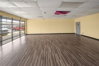 6161 S 33rd West Ave, Tulsa, OK for lease Interior Photo- Image 1 of 7