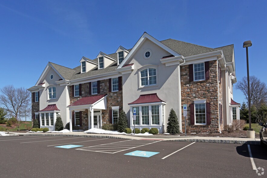 140 Clemens Rd, Harleysville, PA à louer - Photo du bâtiment - Image 1 de 26