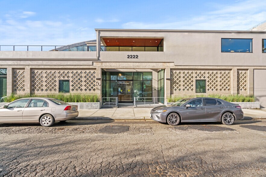 2246 4th St, Berkeley, CA à louer - Photo du bâtiment - Image 3 de 14