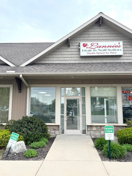 5795-5797 Balsam Dr, Hudsonville, MI for lease - Building Photo - Image 3 of 10