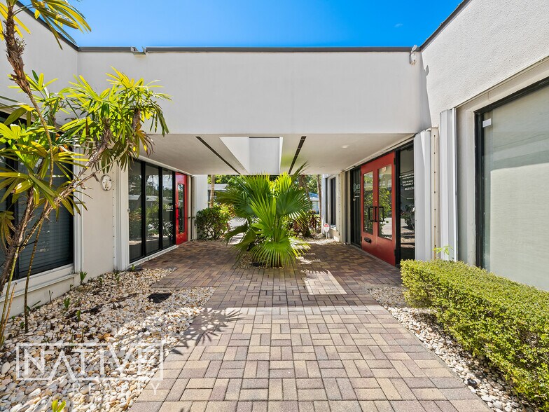 1330 SE 4th Ave, Fort Lauderdale, FL à louer - Photo du bâtiment - Image 3 de 31