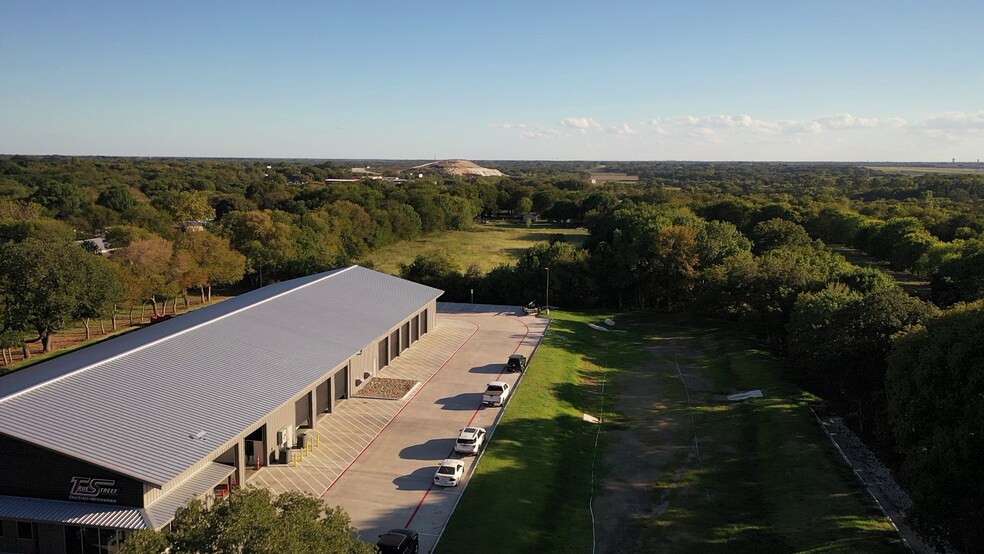 721 FM 2933, McKinney, TX à louer - Photo du bâtiment - Image 3 de 11