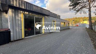 Plus de détails pour Local d'activités à louer