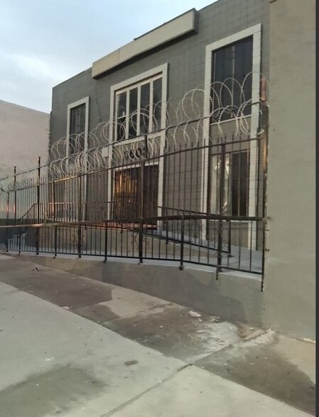 3603 E Olympic Blvd, Los Angeles, CA à vendre - Photo du bâtiment - Image 2 de 4