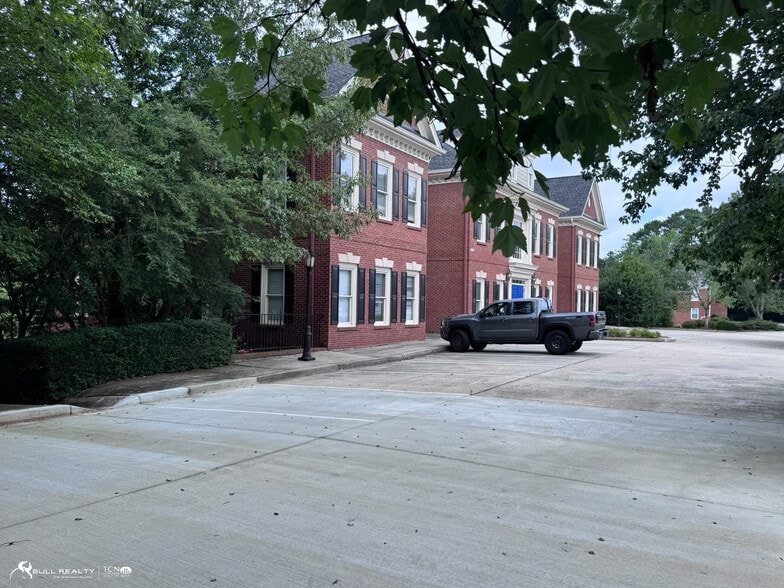 3495 Holcomb Bridge Rd, Peachtree Corners, GA for lease - Building Photo - Image 2 of 38