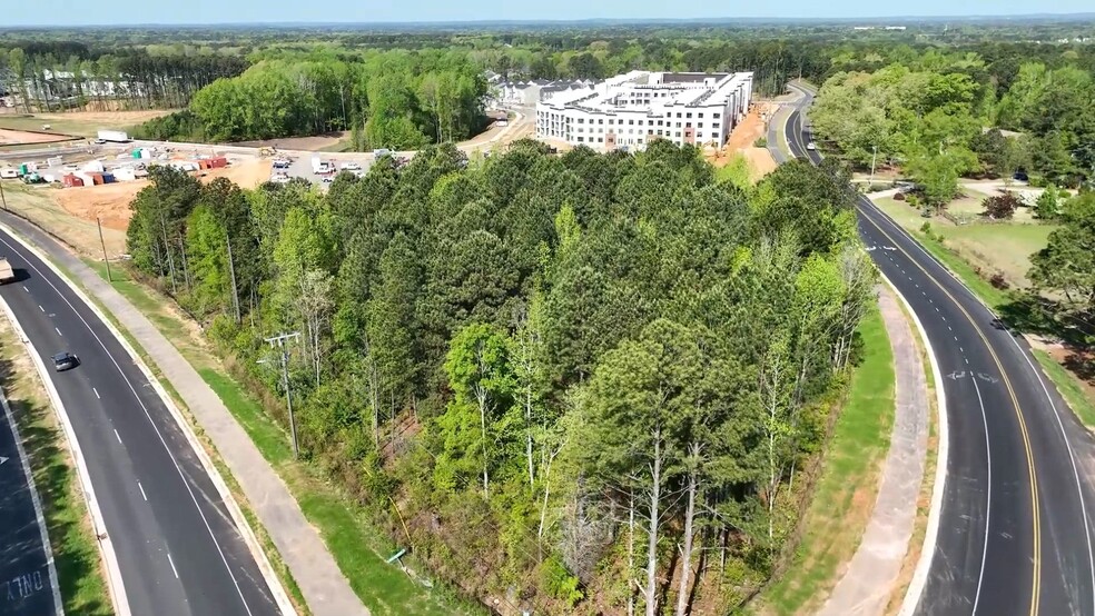 Apex Barbecue Rd, Apex, NC à vendre - Vidéo sur l’inscription commerciale - Image 2 de 3