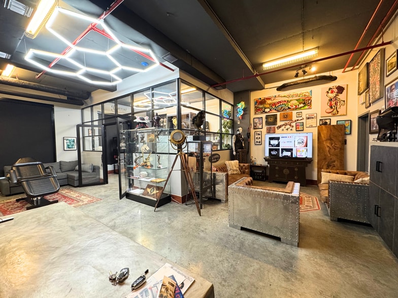 333 NE 24th St, Miami, FL for lease - Building Photo - Image 2 of 18