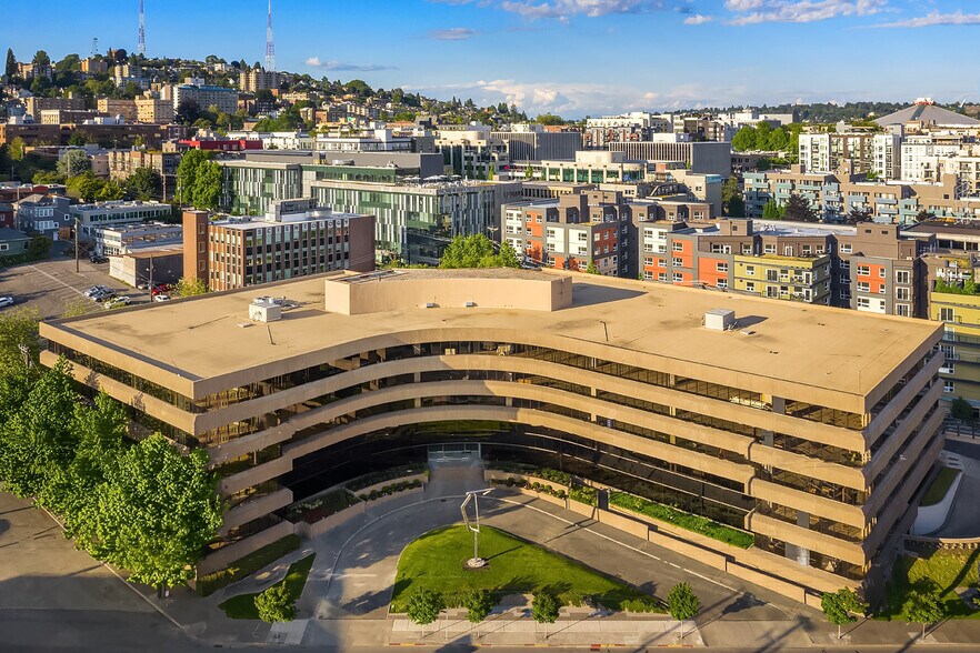 300 Elliott Ave W, Seattle, WA à louer - Photo du bâtiment - Image 3 de 3