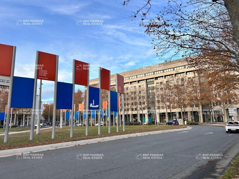 Office in Montpellier for lease - Building Photo - Image 1 of 12