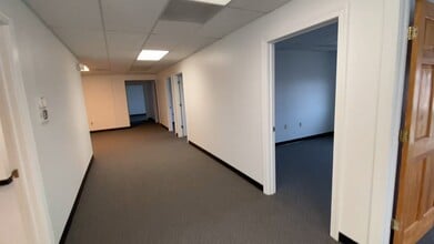 10529-10535 Crestwood Dr, Manassas, VA à louer - Vidéo sur l’inscription commerciale 