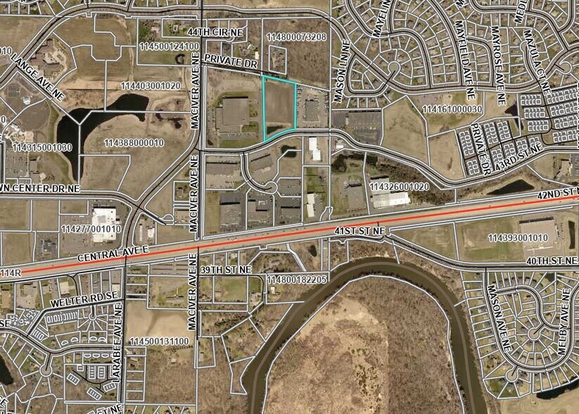 xxx 43rd St, Saint Michael, MN à vendre - Photo du bâtiment - Image 3 de 5