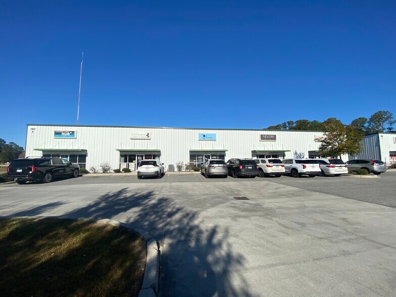 1907 Varner St, Summerville, SC for lease - Building Photo - Image 1 of 5