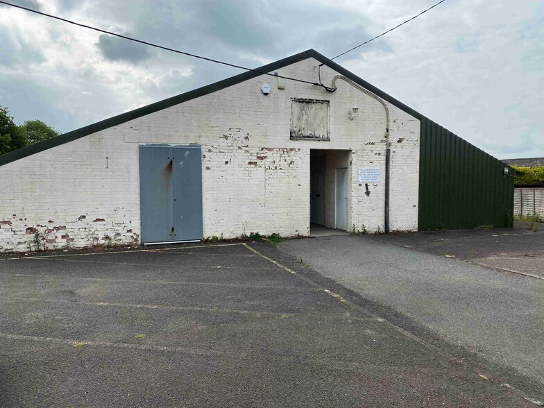 Station Rd, Polegate à louer - Photo du bâtiment - Image 1 de 11