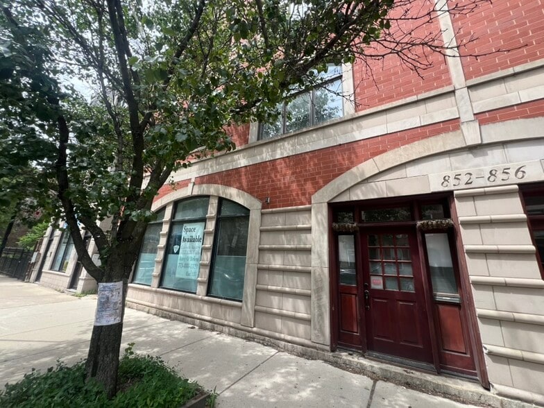 852-856 N Damen Ave, Chicago, IL for lease - Building Photo - Image 2 of 12