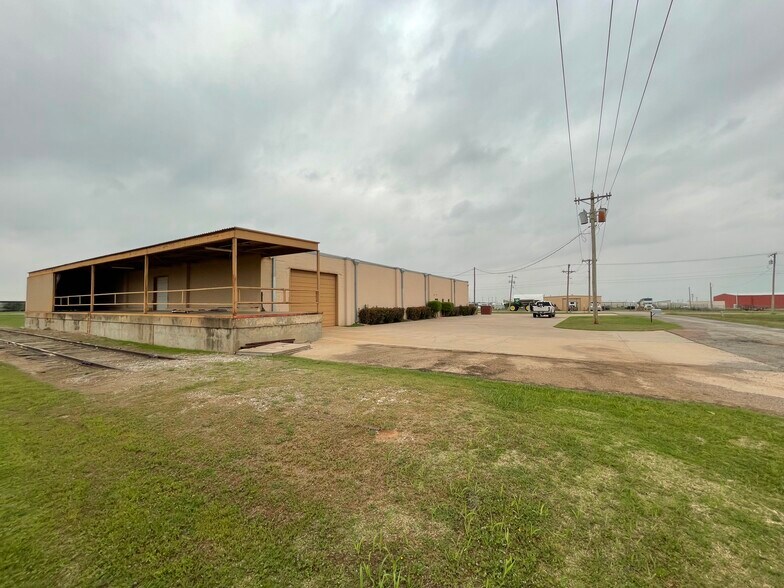 711 Recycle Drive, Altus, OK à vendre - Photo du bâtiment - Image 2 de 29