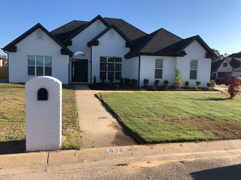 Rental Portfolio Package 6 assets portfolio of 6 properties for sale on LoopNet.ca - Building Photo - Image 3 of 7