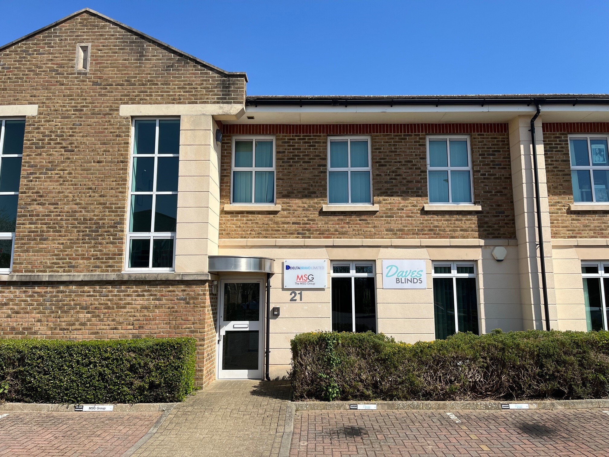 19-25 Shirwell Cres, Milton Keynes for lease Building Photo- Image 1 of 6