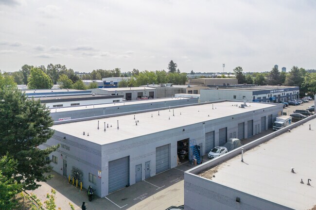 Plus de détails pour 19736 98th Ave, Langley Twp, BC - Industriel à vendre