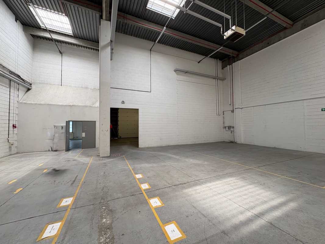 Flex in Saint-Quentin-Fallavier for lease Interior Photo- Image 1 of 21