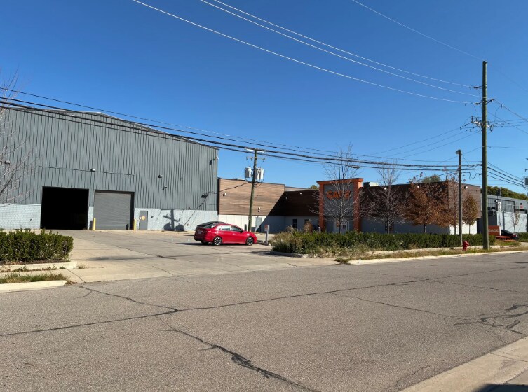 1551 Academy St, Ferndale, MI for sale - Primary Photo - Image 1 of 12