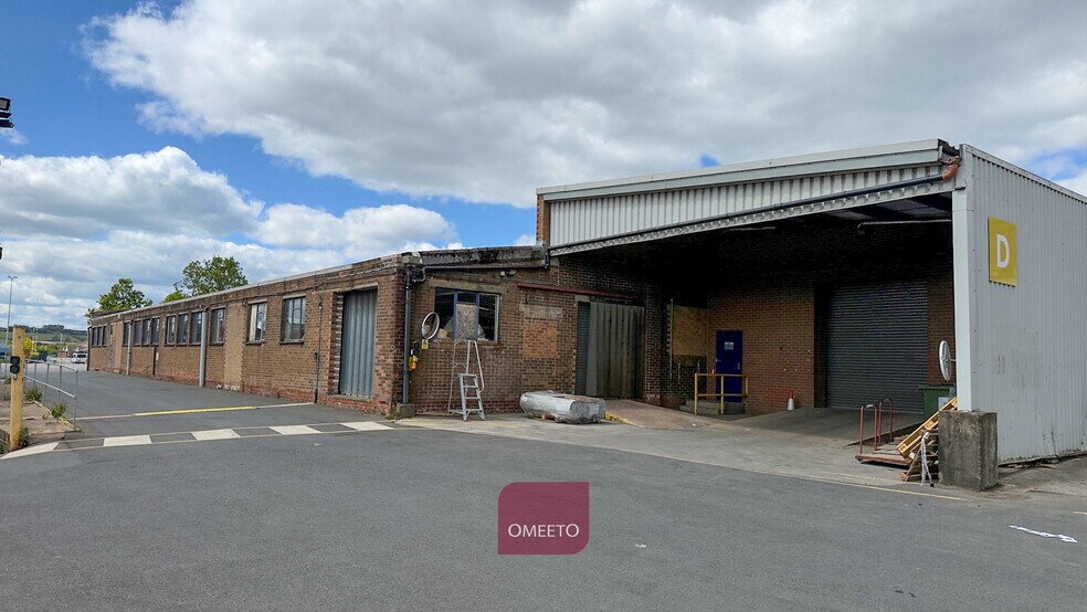 Hallam Fields Rd, Ilkeston à louer - Photo du bâtiment - Image 2 de 41