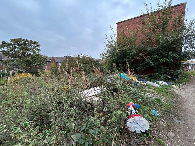 Former 22, Tennis Av, Bradford à vendre - Photo du bâtiment - Image 2 de 4