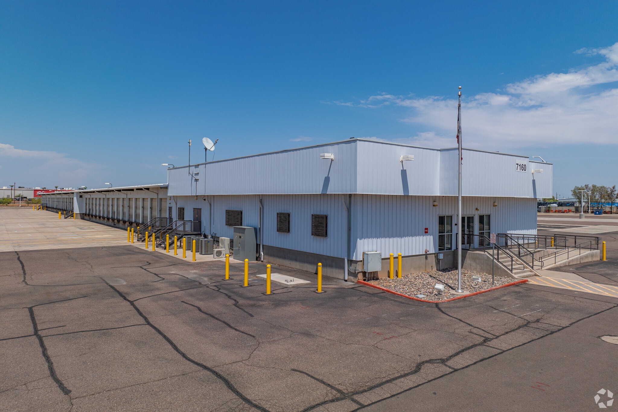 7160 W Sherman St, Phoenix, AZ for lease Primary Photo- Image 1 of 6
