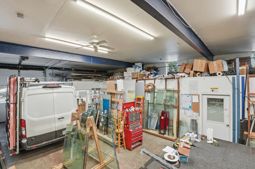 30 Thompson Rd, Webster, MA à vendre - Photo du bâtiment - Image 3 de 8
