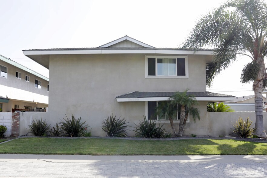 12122 Bailey St, Garden Grove, CA à vendre - Photo du bâtiment - Image 3 de 4