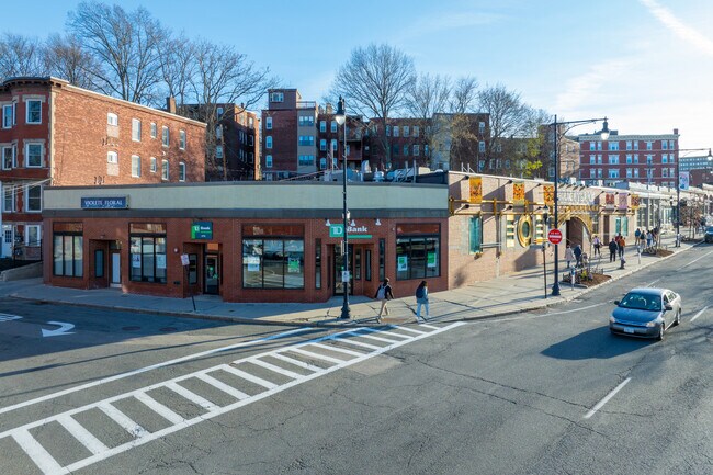 Plus de détails pour 1651 Beacon St, Brookline, MA - Commerce de détail à louer